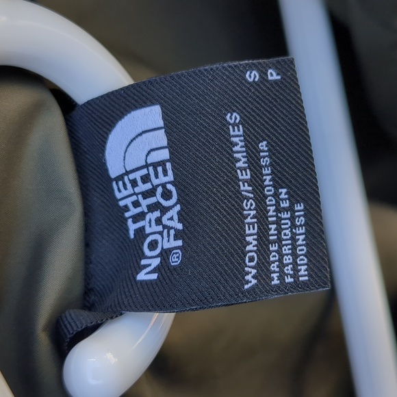 The North Face light puffer jacket size S - Picture 2 of 9